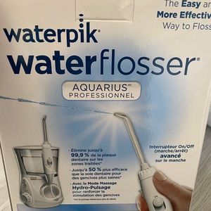 Water pik water flosser new